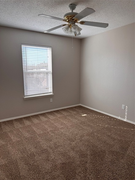 652 Spillway Dr in Little Elm, TX - Building Photo - Building Photo