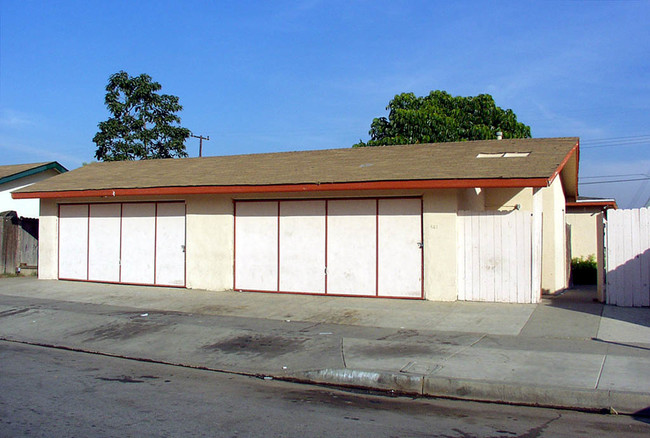 157 S Wayfield St in Orange, CA - Building Photo - Building Photo