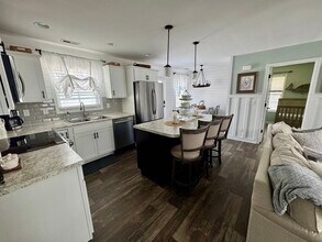 122B James Ave in Surf City, NC - Building Photo - Building Photo