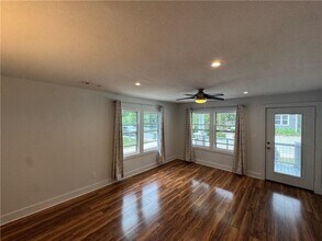 320 S Washington Ave in Fayetteville, AR - Building Photo - Building Photo