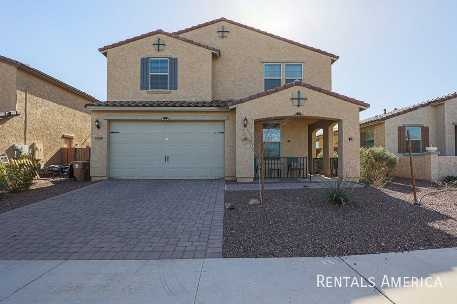 17989 W Encinas Ln in Goodyear, AZ - Building Photo