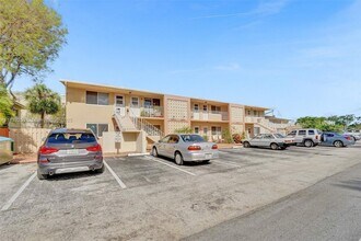 2909 Middle River Dr in Fort Lauderdale, FL - Building Photo - Building Photo