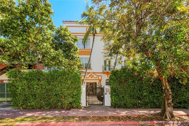 737 Jefferson Ave in Miami Beach, FL - Building Photo - Building Photo