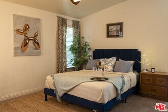 196 Cherokee in Topanga, CA - Building Photo - Building Photo