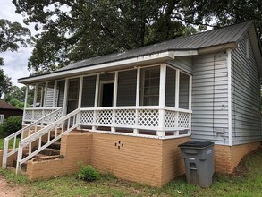 810 Monroe St in Lagrange, GA - Building Photo - Building Photo