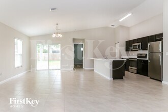 1809 SW Cycle St in Port St. Lucie, FL - Building Photo - Building Photo