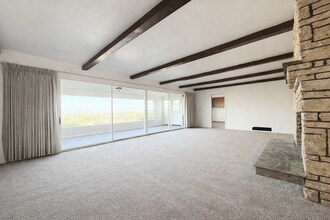 4029 Don Diablo Dr in Los Angeles, CA - Building Photo - Building Photo