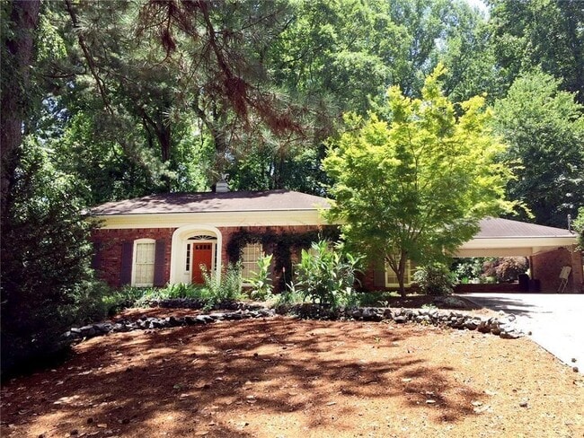 property at 4690 Huntley Dr NE