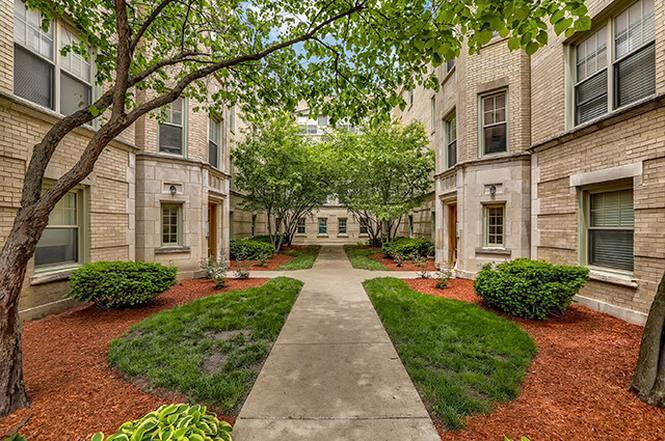 1448 W Thorndale Ave in Chicago, IL - Building Photo