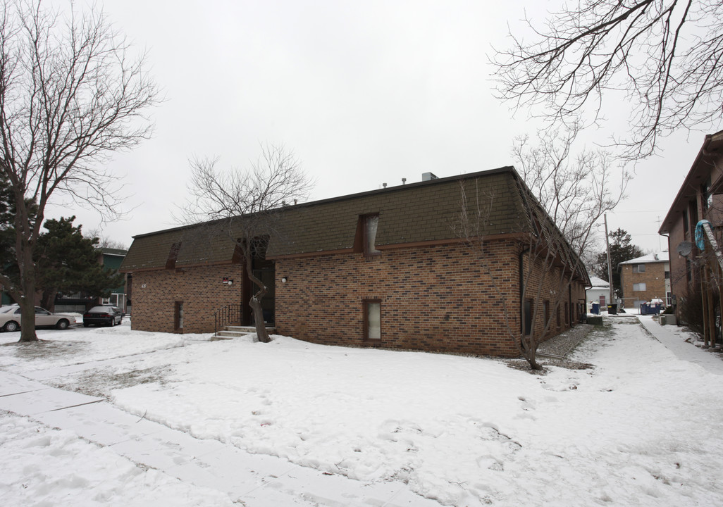 635 S 20th St in Lincoln, NE - Building Photo