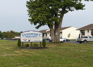 Sandusky Square Apartments in Findlay, OH - Building Photo - Building Photo