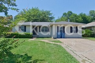 111 Evelyn St in Desoto, TX - Building Photo