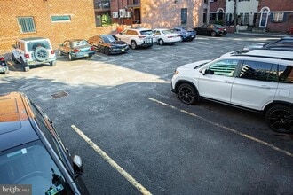 906 Locust St in Philadelphia, PA - Building Photo - Building Photo