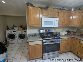 247 Roxbury St, Unit 2 in Boston, MA - Building Photo - Building Photo