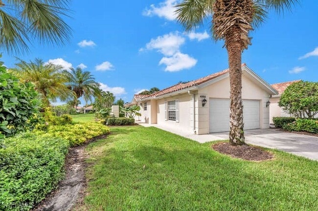 4986 Ventura Ct in Naples, FL - Building Photo - Building Photo