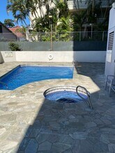 2040 Nuuanu Ave in Honolulu, HI - Building Photo - Building Photo