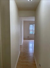 219 N Grace Ave, Unit 2E in Park Ridge, IL - Foto de edificio - Building Photo