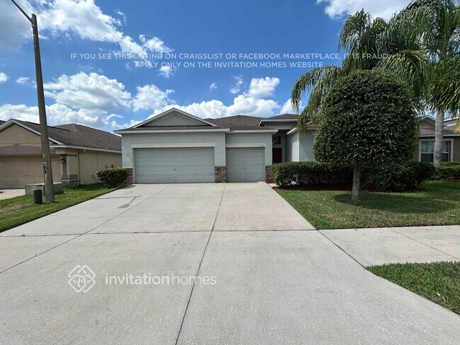 property at 3235 Berwick Ln