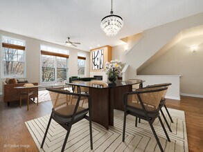 1145 E 46th St in Chicago, IL - Building Photo - Building Photo