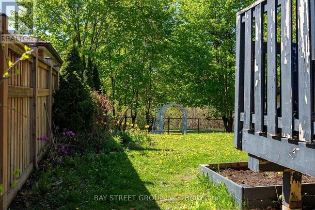 82 Exbury Rd in Toronto, ON - Building Photo - Building Photo