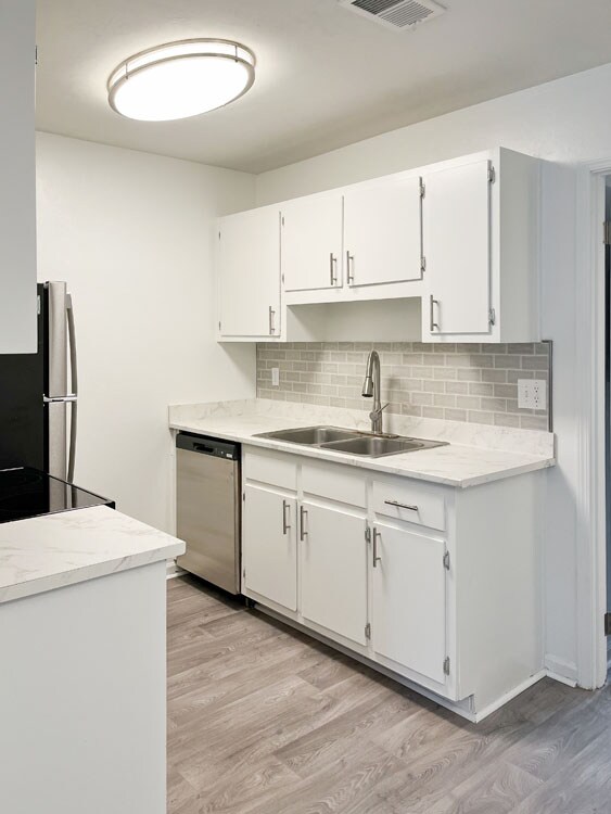 Park Avenue Villas in Tallahassee, FL - Building Photo - Building Photo