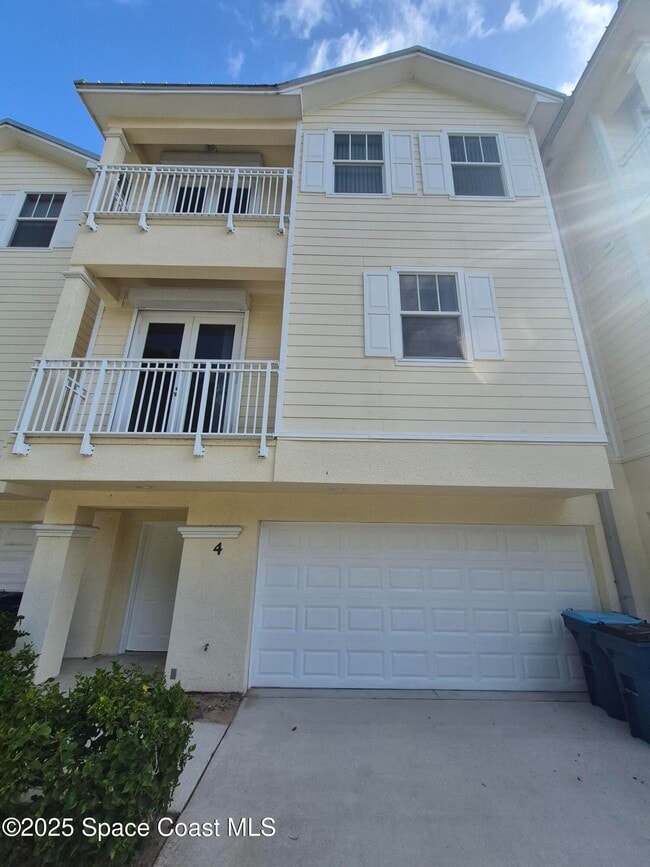 property at 870 Vignoles Ave NE