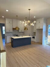 1125 Windsor Sq in Hoover, AL - Building Photo - Building Photo
