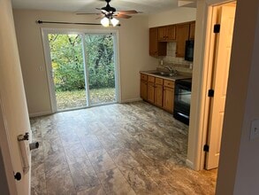 405 W Collinsville Rd in Troy, IL - Building Photo - Building Photo