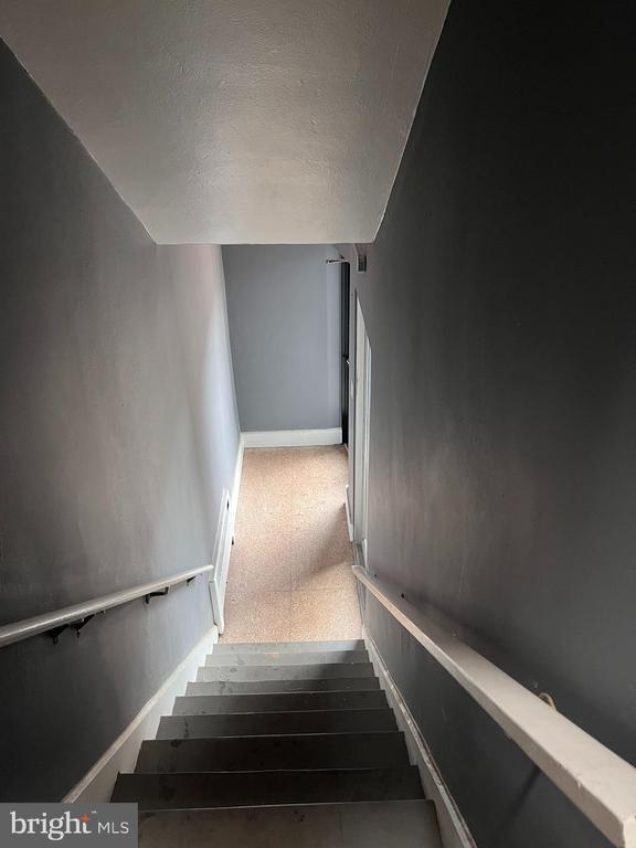 property at 27 N Hanover St