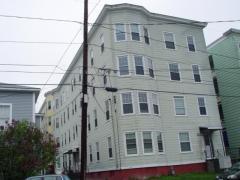 105 Shawmut St in Lewiston, ME - Foto de edificio - Building Photo