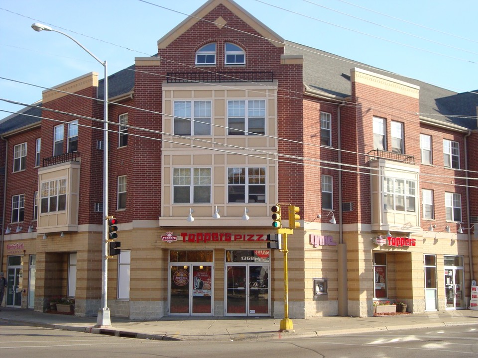 Regent Square in Madison, WI - Building Photo