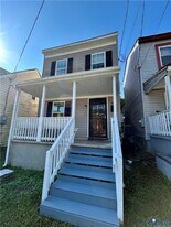 704 Commerce St in Petersburg, VA - Building Photo