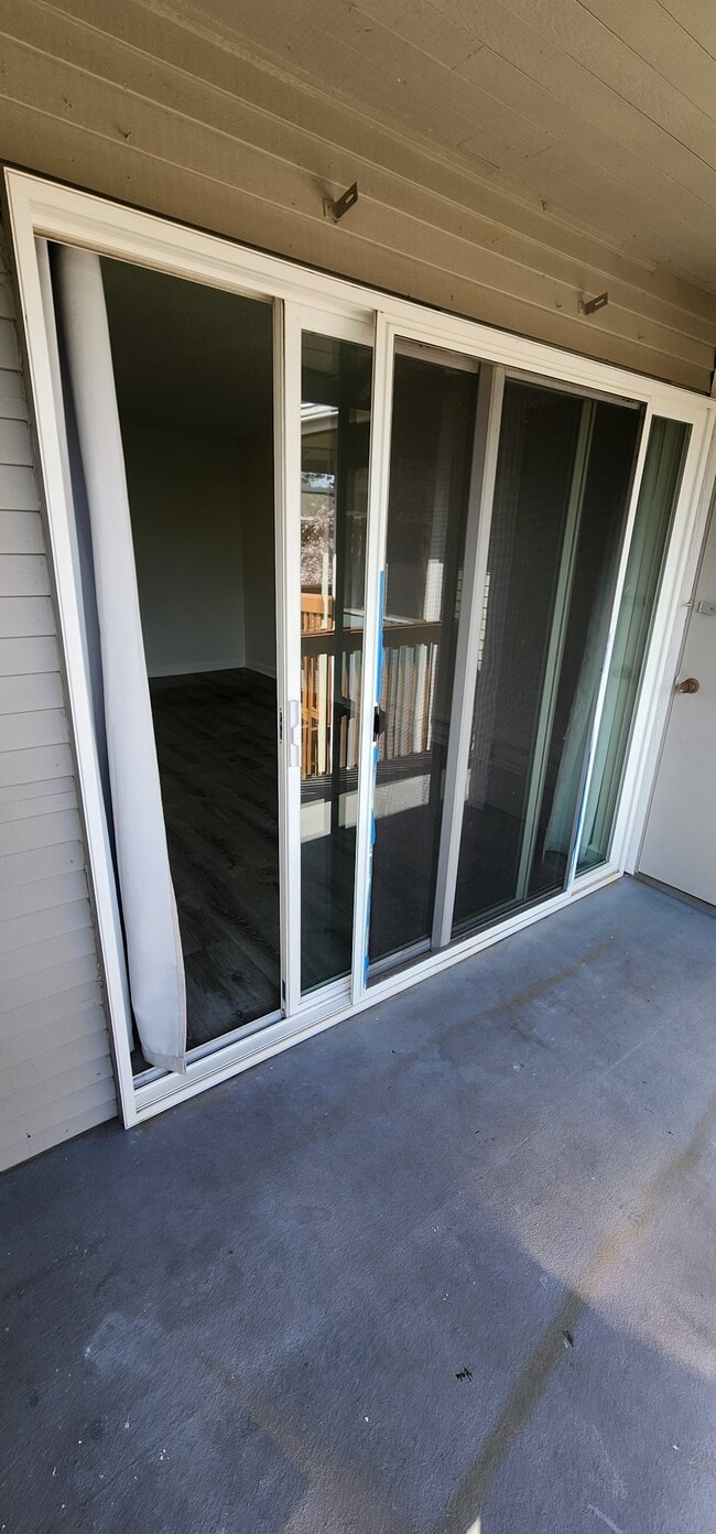 17301 NE 45th St, Unit 88 in Redmond, WA - Building Photo - Building Photo