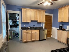 25 Bungalow Ave, Unit 1 in Fairfield, CT - Building Photo - Building Photo