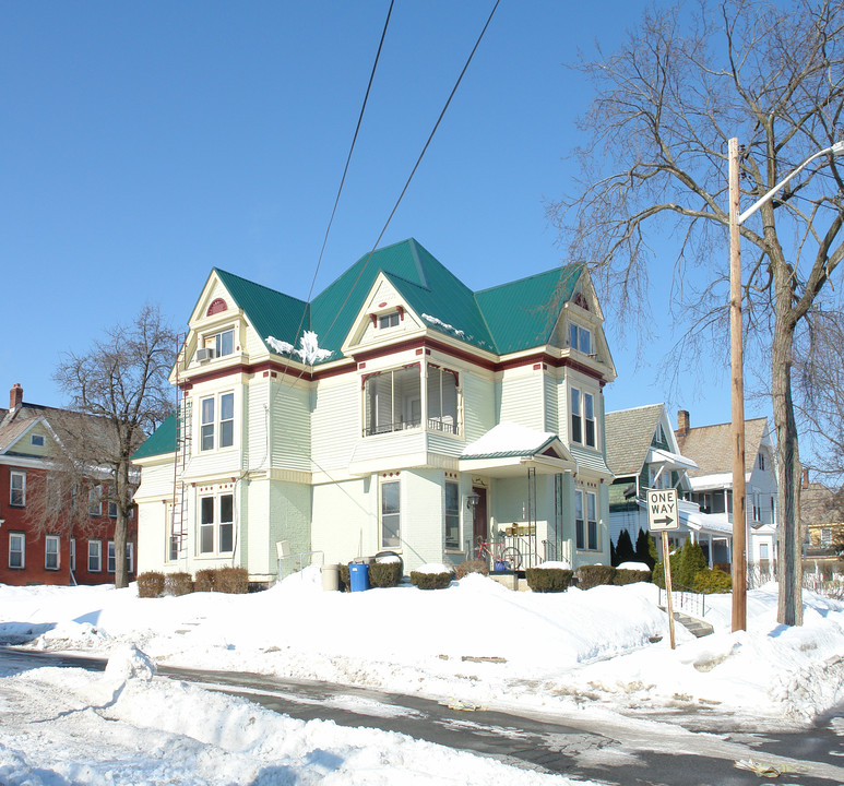 123 N 2nd Ave in Mechanicville, NY - Building Photo