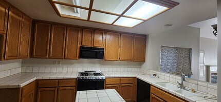 2837 Toronja Way in Sacramento, CA - Building Photo - Building Photo