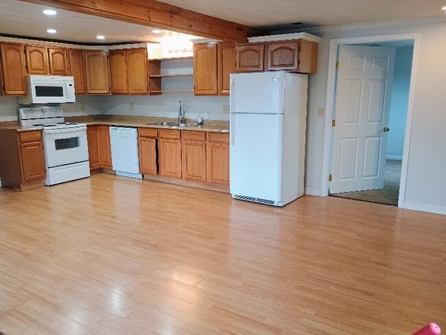 203 Elk St