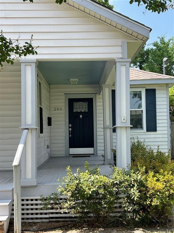 206 E 34th St photo'