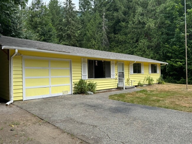 property at 61529 Cascade River Rd