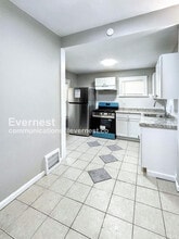 18709 Arrowhead Ave in Cleveland, OH - Building Photo - Building Photo