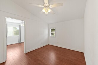 4414 Gardendale Dr in Houston, TX - Building Photo - Building Photo