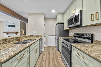 425 W 8th St in Charlotte, NC - Building Photo - Building Photo