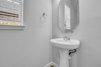 27108 Kestrel Trl in Magnolia, TX - Building Photo - Building Photo