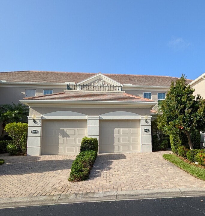 5284 Descanso Ct in Sarasota, FL - Building Photo