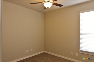 553 Creekside Frst in New Braunfels, TX - Building Photo - Building Photo