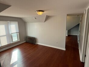 49 Washington St-Unit -9 in Bristol, CT - Building Photo - Building Photo