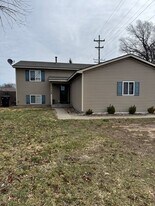 3360 Burlingame Ave SW in Wyoming, MI - Building Photo