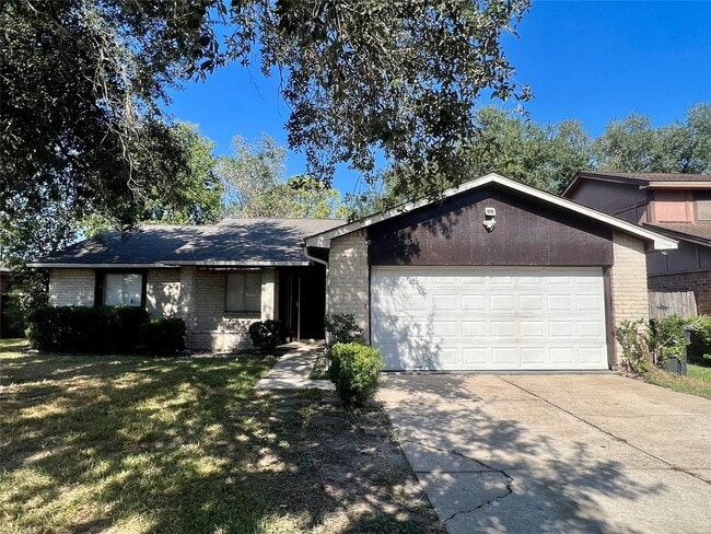 property at 15046 Blueridge Rd
