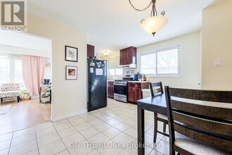 151 Nugent Dr in Hamilton, ON - Building Photo - Building Photo