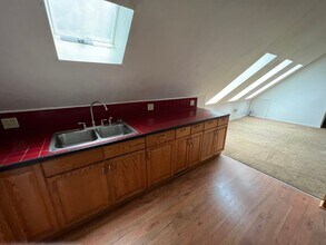 244 Maytide St in Pittsburgh, PA - Building Photo - Building Photo